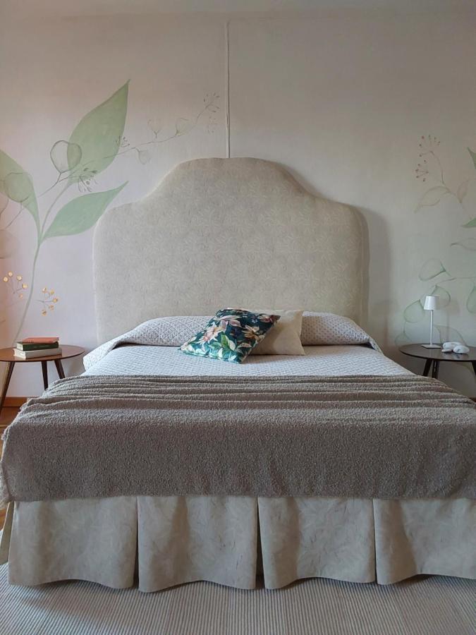 Casa Vacanze Malvarosa Casale Corte Cerro Екстериор снимка
