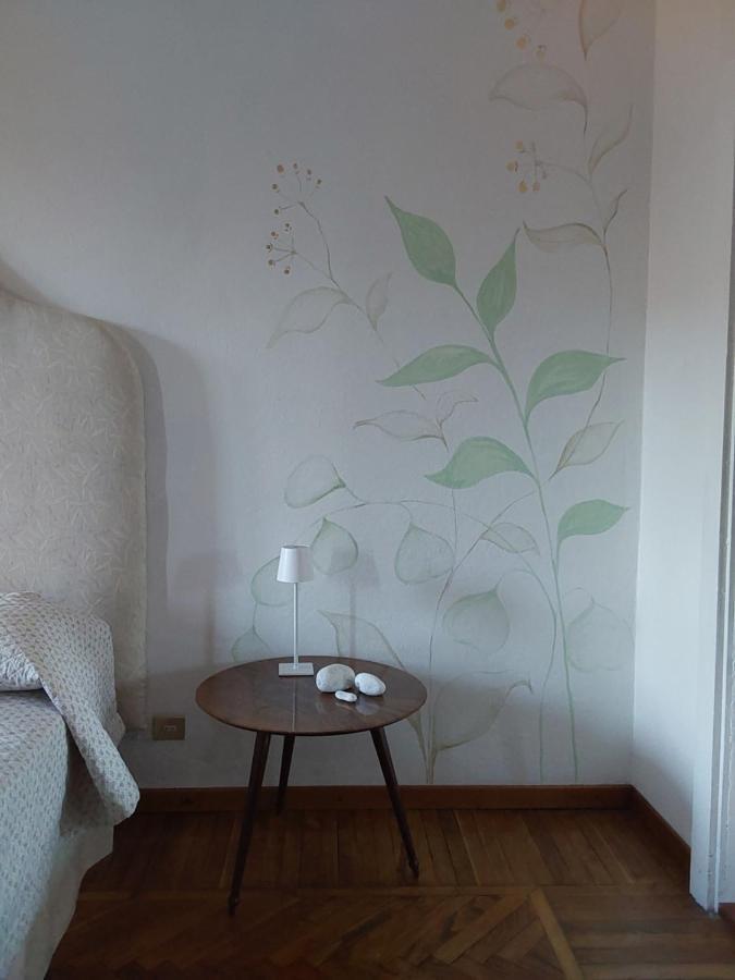 Casa Vacanze Malvarosa Casale Corte Cerro Екстериор снимка