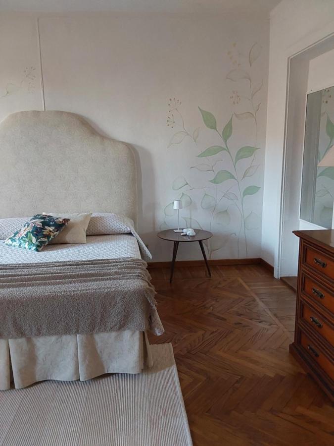 Casa Vacanze Malvarosa Casale Corte Cerro Екстериор снимка