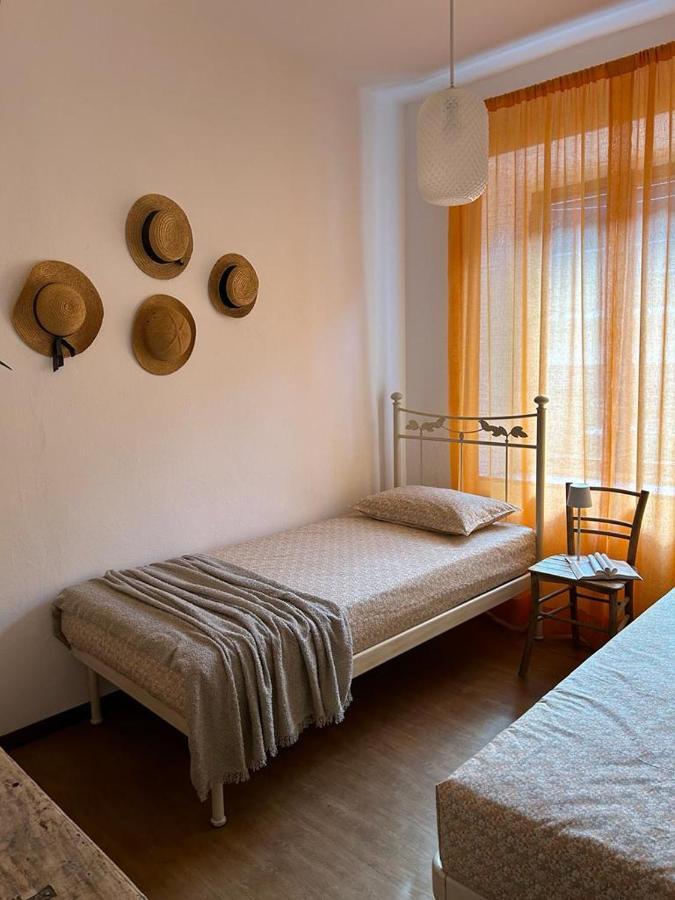 Casa Vacanze Malvarosa Casale Corte Cerro Екстериор снимка