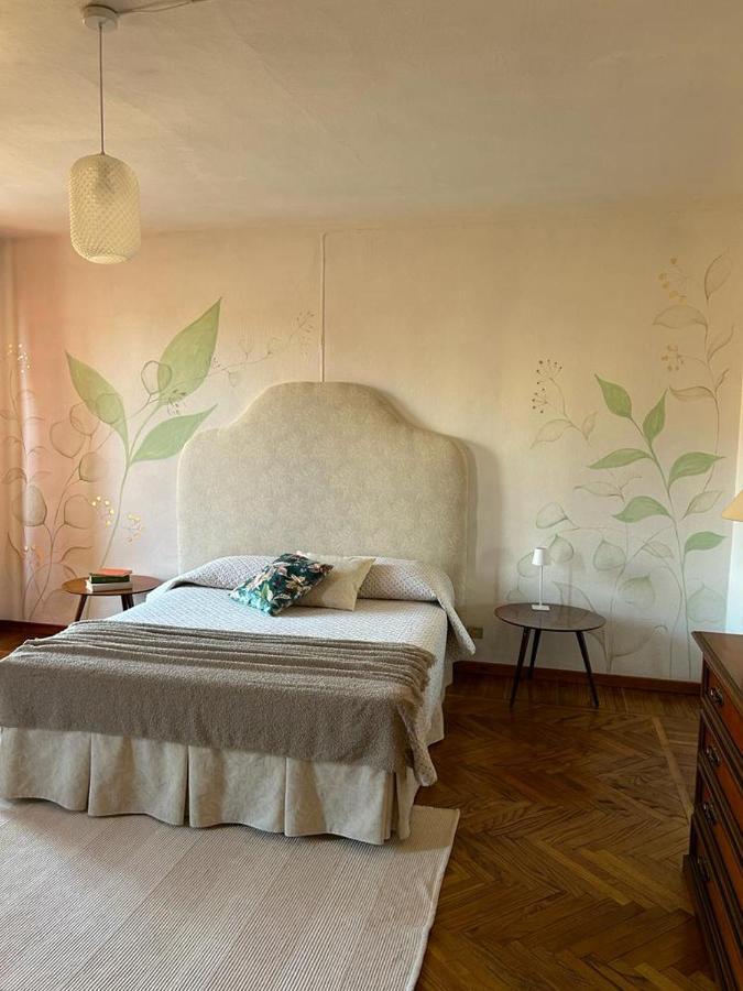 Casa Vacanze Malvarosa Casale Corte Cerro Екстериор снимка