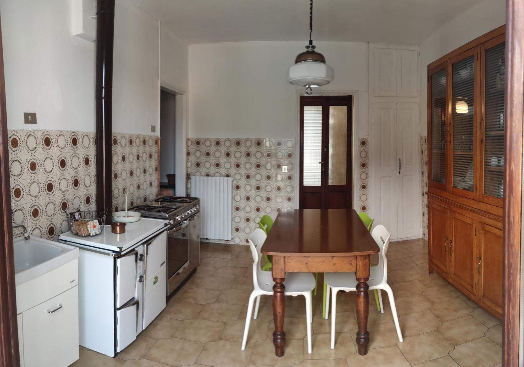 Casa Vacanze Malvarosa Casale Corte Cerro Екстериор снимка