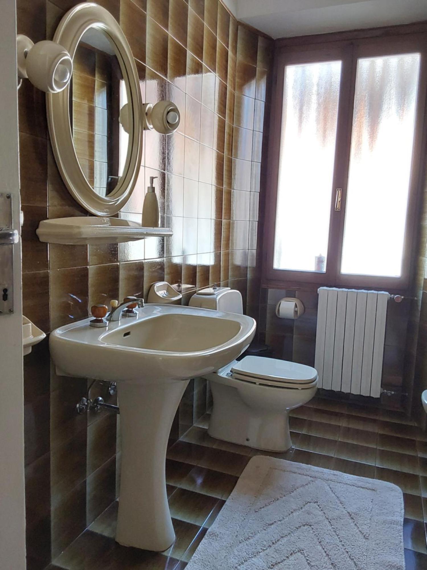 Casa Vacanze Malvarosa Casale Corte Cerro Екстериор снимка